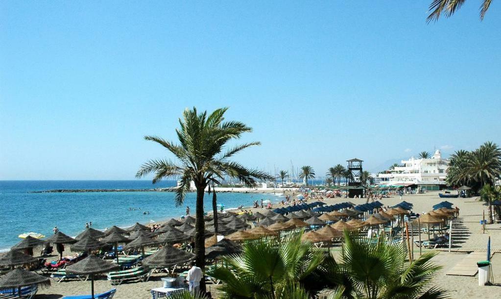 Marbella First Line Beach Luaran gambar