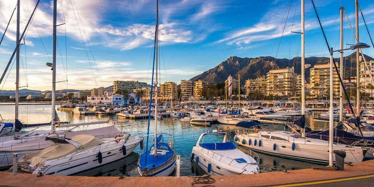 Marbella First Line Beach Luaran gambar